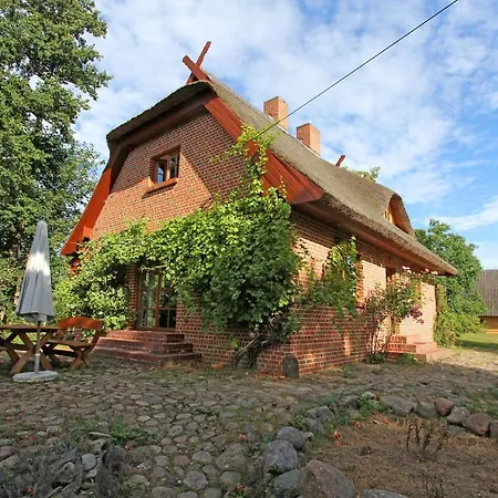 Ferienhaus In Alleinlage Krukow 10501 Holiday home Mallin